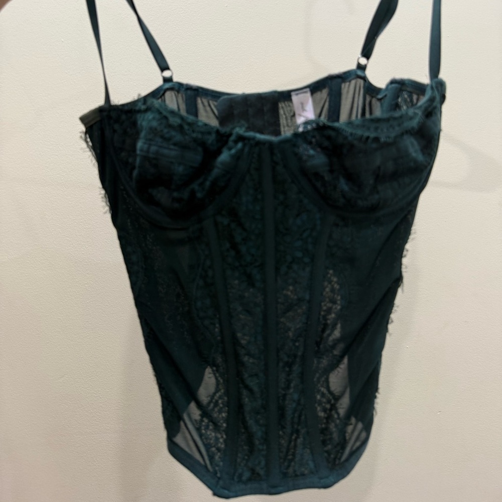 URBAN OUTFITTERS CORSET
